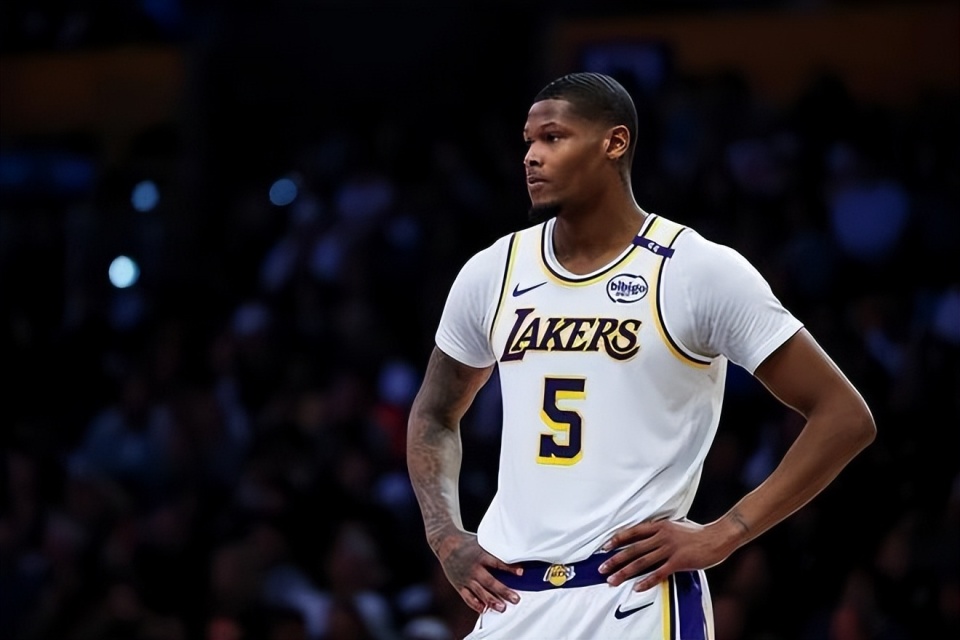 GTHNZ, 在防守端成 GTHNZ, 在防守端成