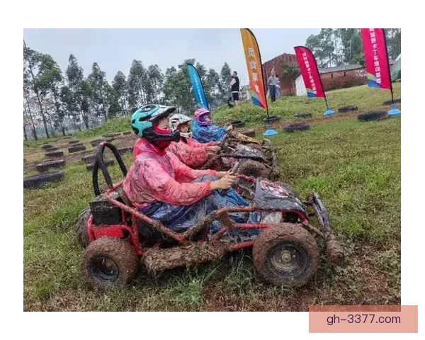 全新挑战!穿梭山林,争夺山地车杯赛巅峰 全新挑战!穿梭山林,争夺山地车杯赛巅峰