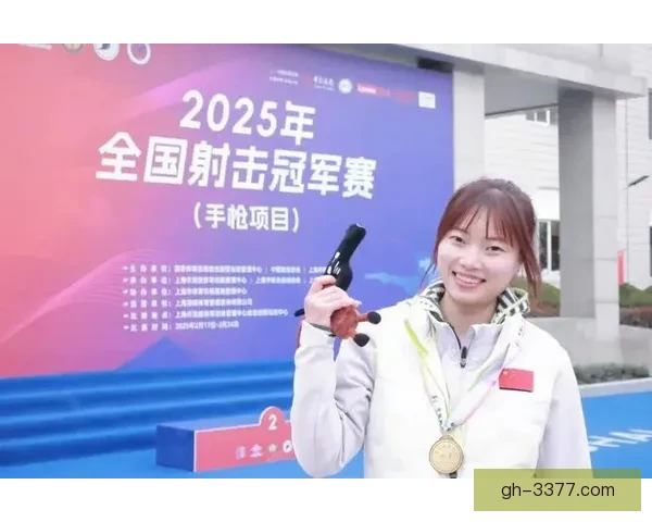 射击冠军：击倒一切障碍，站上巅峰