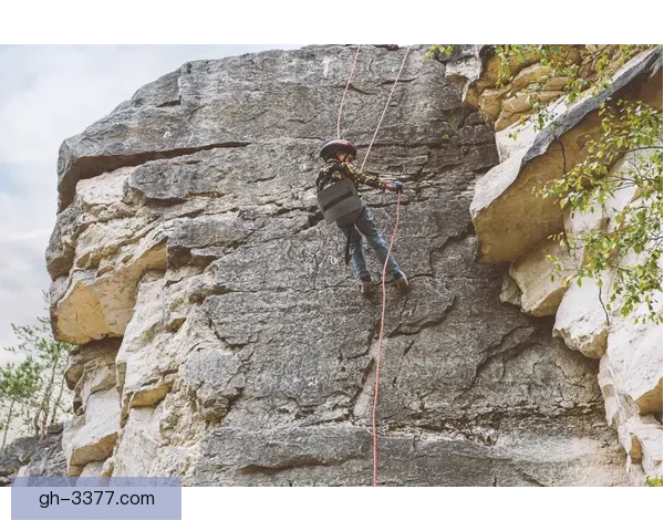 探索浪潮中的极限挑战和技巧突破 探索浪潮中的极限挑战和技巧突破