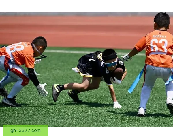 激烈角逐!橄榄球联赛新战火燃起 激烈角逐!橄榄球联赛新战火燃起